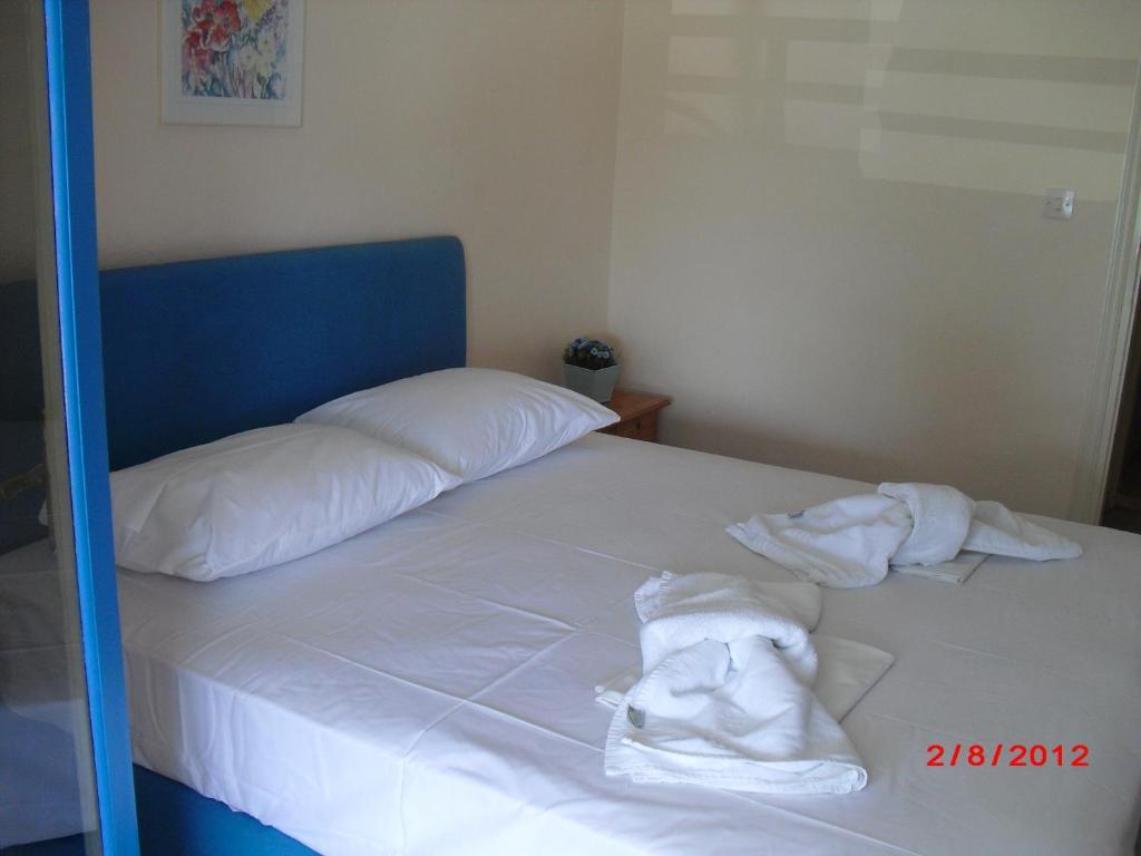 Kangaroo Hotel Mola Kalyva Bilik gambar