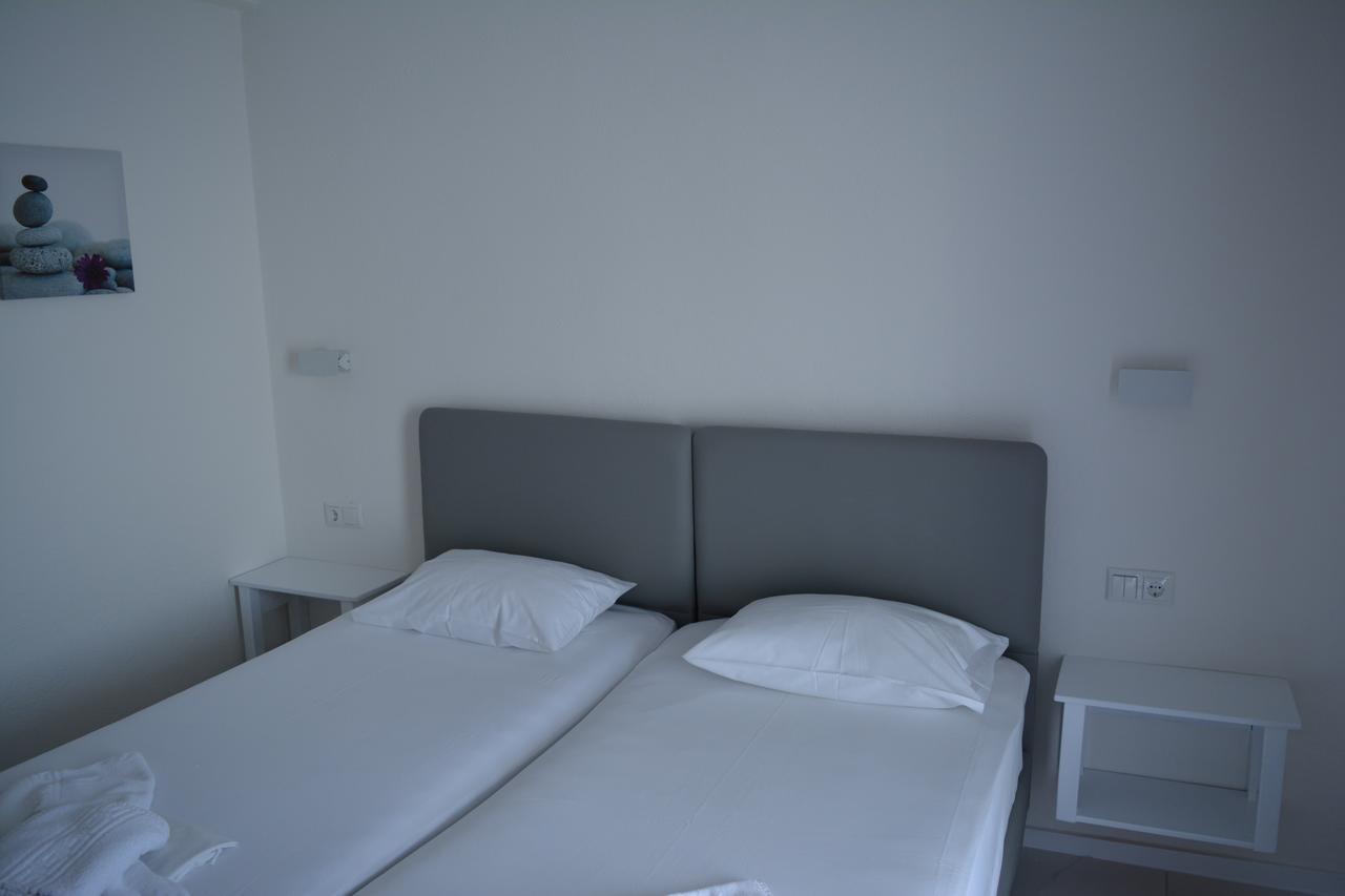 Kangaroo Hotel Mola Kalyva Luaran gambar