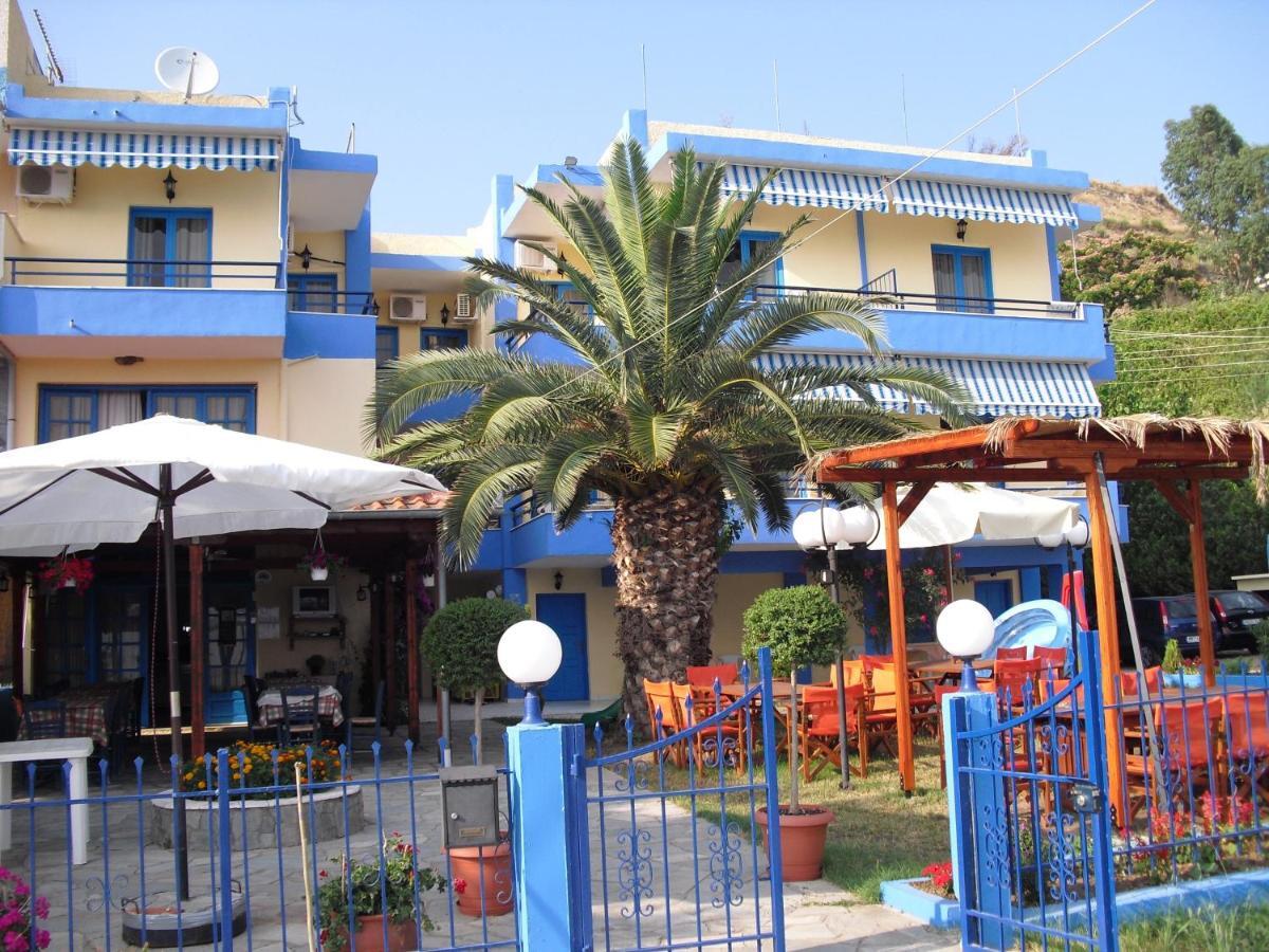 Kangaroo Hotel Mola Kalyva Luaran gambar