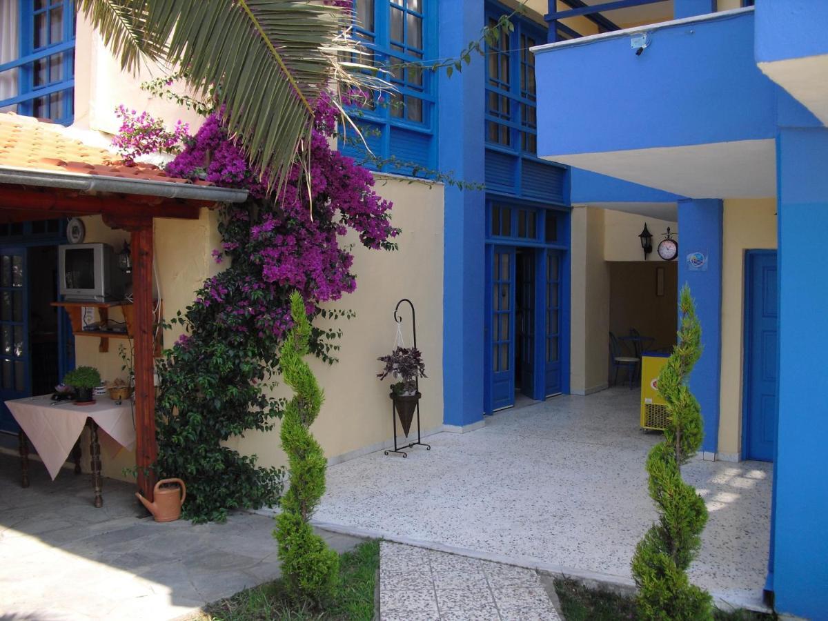 Kangaroo Hotel Mola Kalyva Luaran gambar